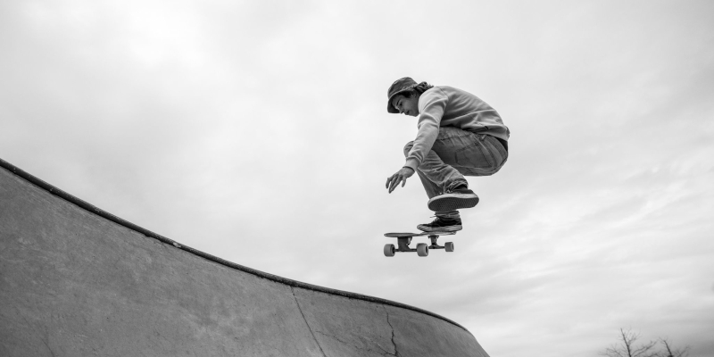 Skater in der Luft